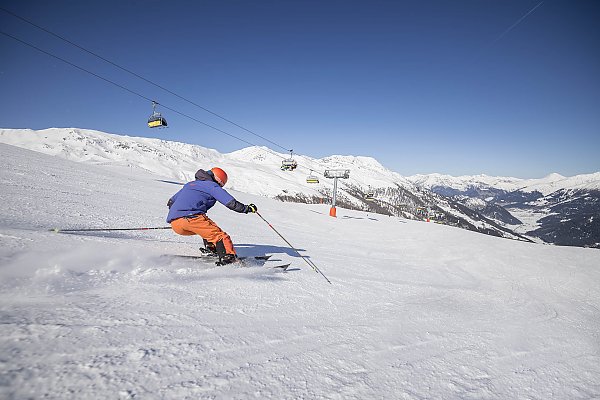 Skifahren am Reschenpass im Skigebiet Schöneben Haideralm Skifahren am Reschenpass im Skigebiet Schöneben Haideralm