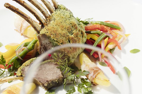 Feinste Südtiroler Küche - Lammkaree
