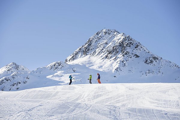 Schöneben - Ski fahren bei winterlicher Traumkulisse