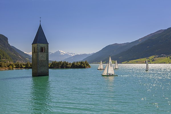 Kirchturm im Reschensee am Reschenpass