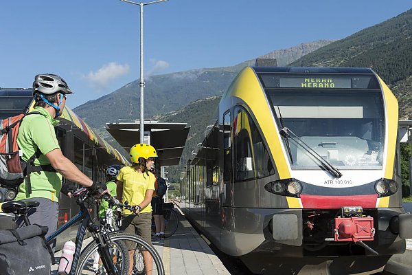 Vinschgau mir Rad und Bahn Vinschgau mir Rad und Bahn